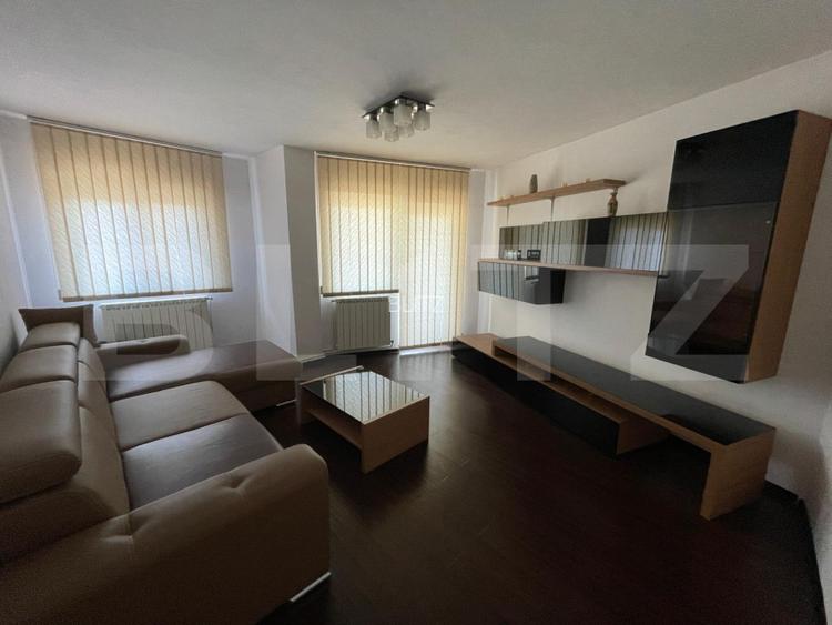 Centru Petroșani | 3 camere decomandat | Vedere spre Parâng | 75 mp - 2