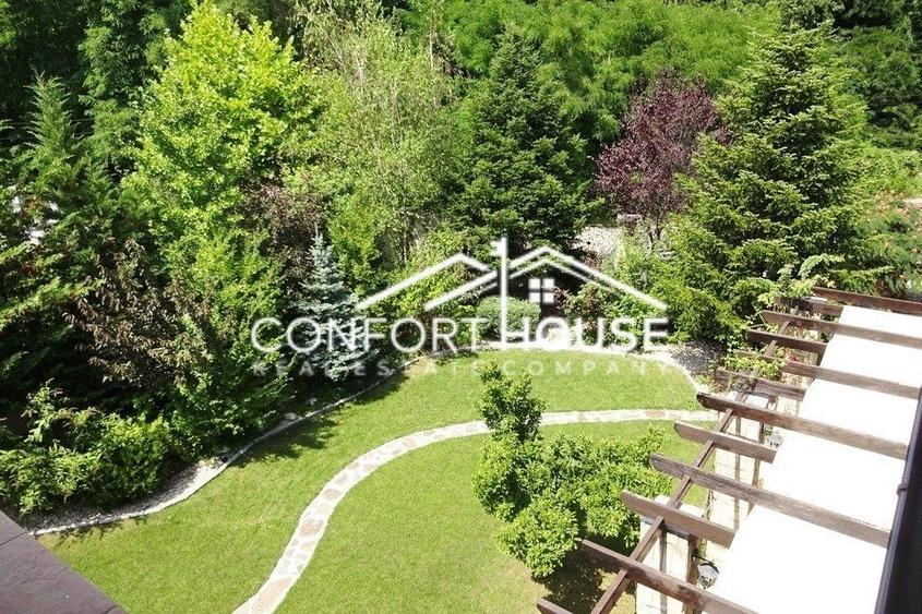 VILA DE LUX, teren 1500mp, piscina, padure, IANCU NICOLAE
