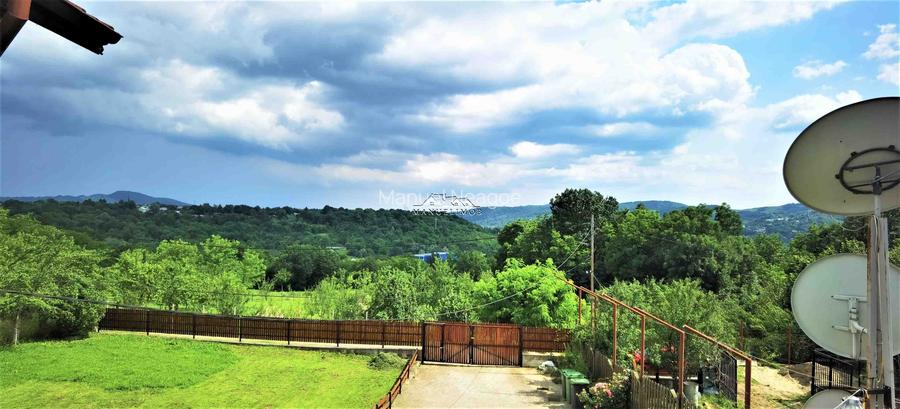 Manuel recomanda : Vila superba in Cornu de Jos 295mp , teren 1360mp - 23