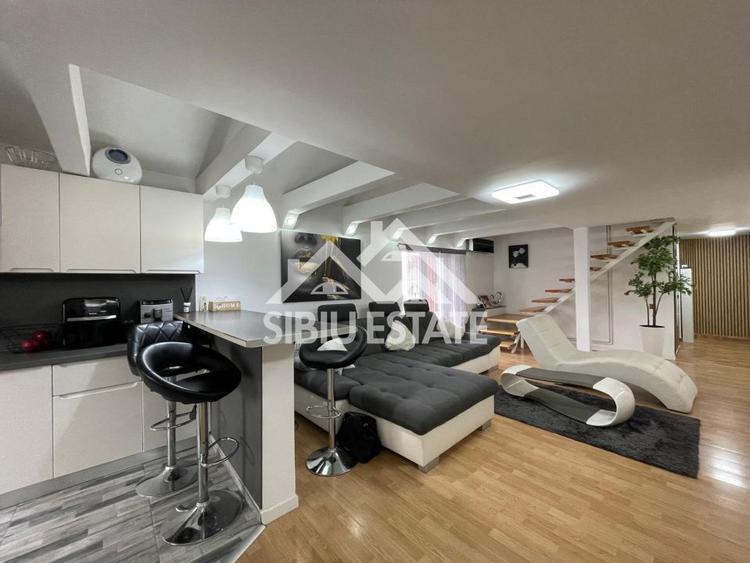 Apartament de vanzare, cu 4 camere, 82.4 mp. -Calea Cisnadiei (Ciresica)