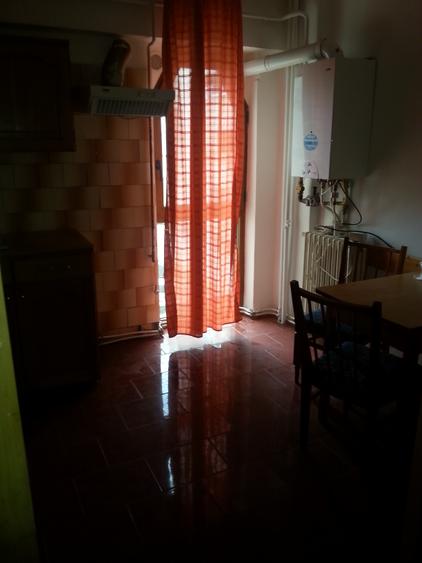 Apartament 4 camere BRD-Piata Mare