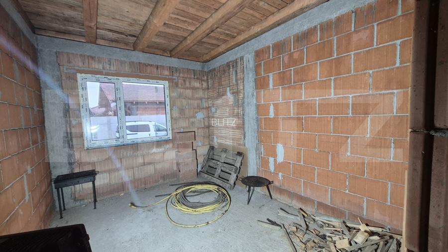 Casa cu 4 camere  semifinisata, 92 mp, teren 400 mp, in Vetis - 15