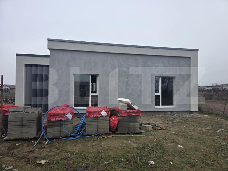 Casa pe parter, 80 mpu, 320 mp teren, zona Isalnita