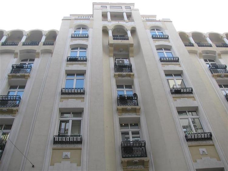 Union International Business Center spatii birouri de la 42 mp