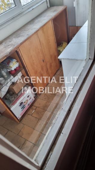 Apartament 4 camere, zona Grivita