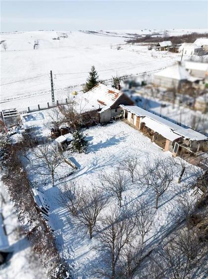 RECO . Casa in Cetariu cu teren generos 1600mp
