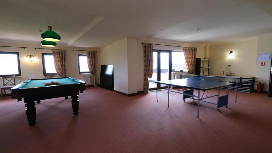 Vanzare hotel in zona superba de munte cu priveliste incredibila din camere