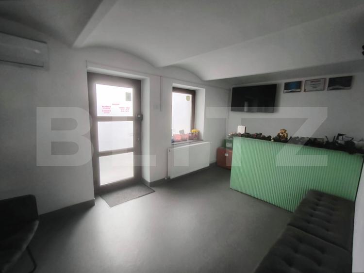 Cabinet stomatologic, 65 mp, zona Bariera Valcii