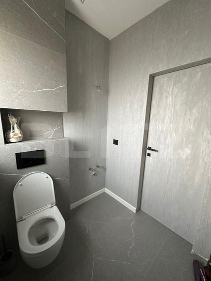 Duplex cu 4 camere, 178 mp utili, cu garaj, panoramă superbă, zona Voronet