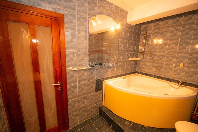 Vila de vanzare 240 mp utili , 6 camere,  teren 1000 mp, Calarasi - 33