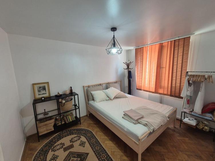 DELFINARIU-FALEZA NORD 3 CAMERE MOBILAT, UTILAT, CENTRALA GAZ 600 EURO