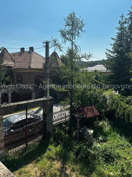 Vânzare proprietate - Casă tip conac, teren și anexă, într-un cadru natural spec - 2