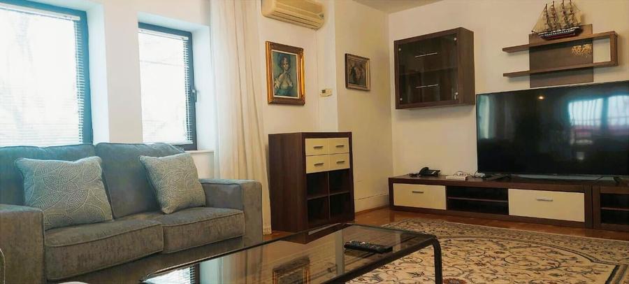 BANEASA, 3 camere in vila, mobilat, parcare in curte