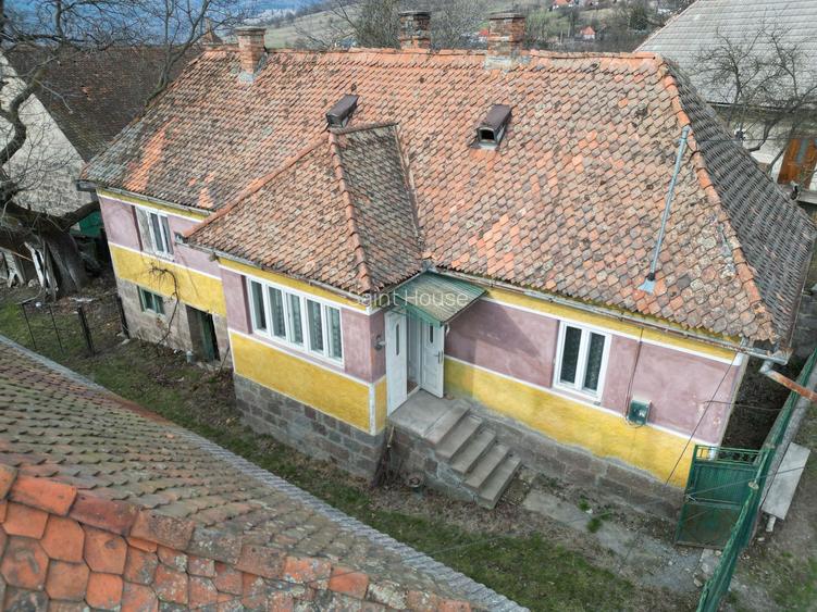 Casă cu 3 camere 75 M² utili cu 2900 M² teren - 2