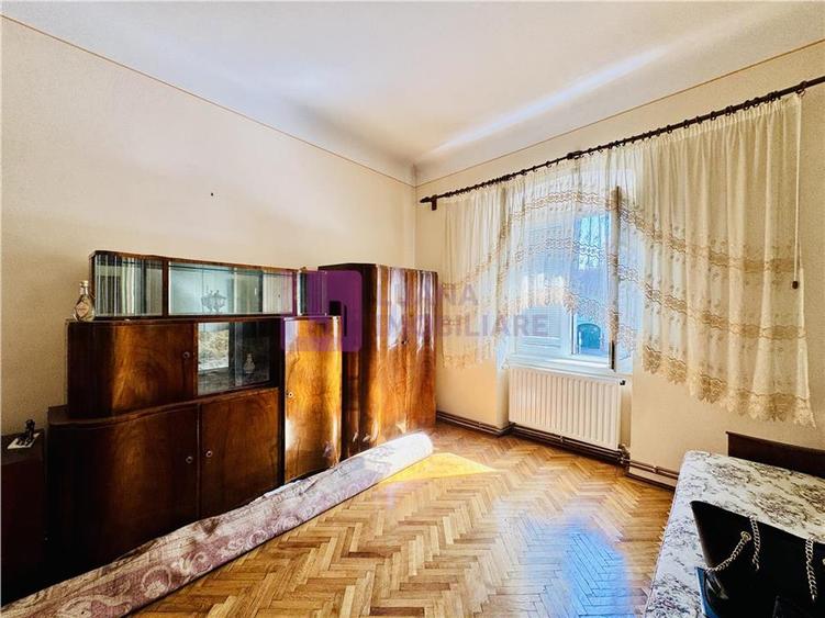 Apartament 2 camere de vanzare | Centrul Istoric Catedrala | etaj 1 | pivnita