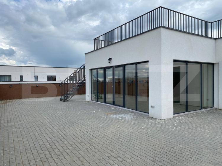 Penthouse 200 mp utili, 400 mp terasa, 2 garaje, 1 parcare, zona Baciu
