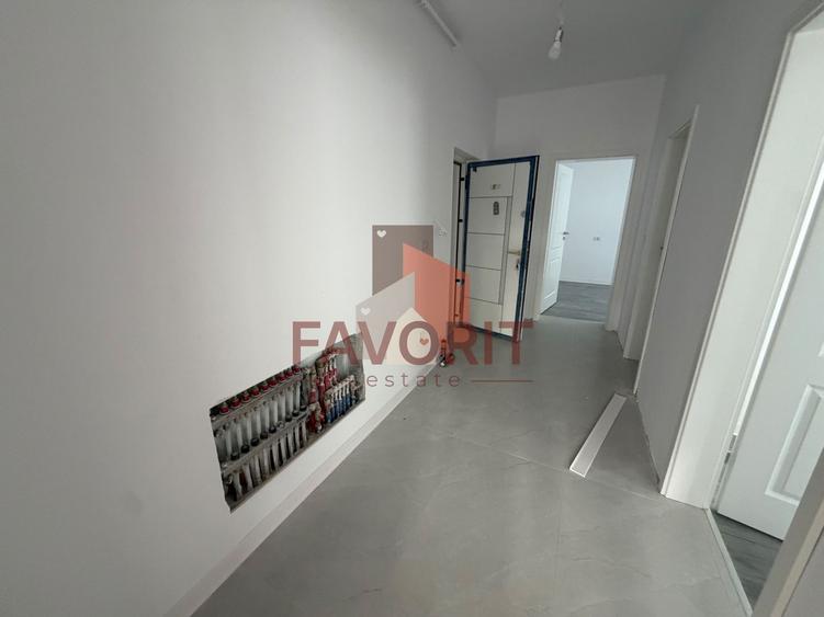 Bloc NOU. 2 camere impartit in 2 dormitoare si living+bucatarie.