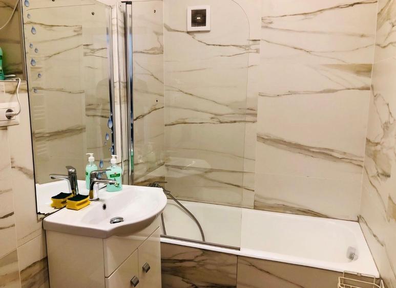 Vând apartament 4 camere Unirii Clinici