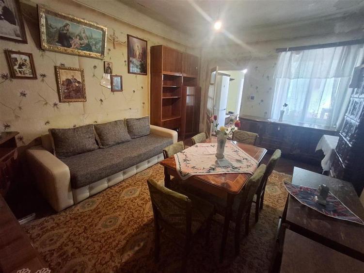 Apartament la casa 2 camere pivnita 100mp gradina zona Lazaret
