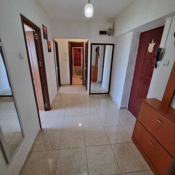 UNIVERSITATE, BLOC 1980, APARTAMENT 2 CAMERE DECOMANDATE, LANGA METROU