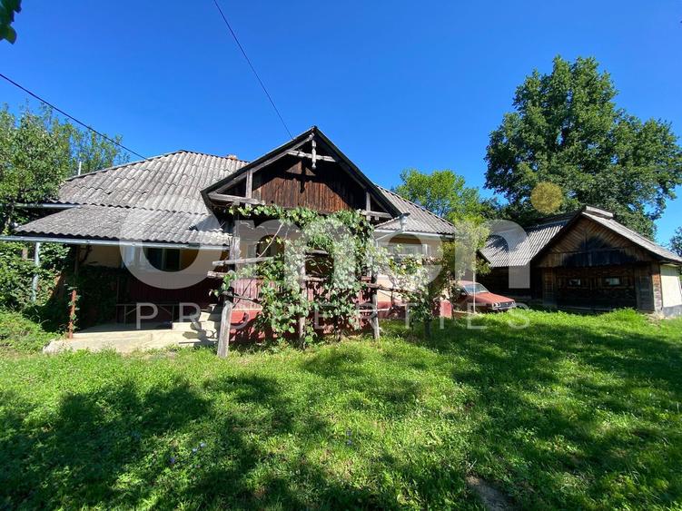 Casa de vanzare in Berinta de 50 mp cu anexa si 22 de ari teren