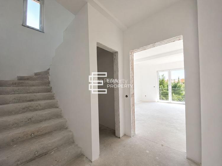 Duplex 4 camere -intabulat- teren 300 mp  -Locație Centrală, Sura Mică - 4