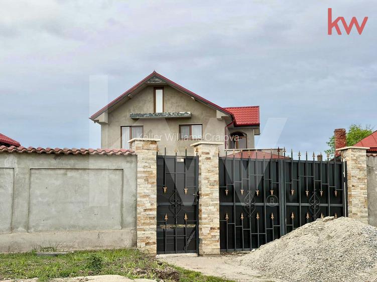 Casă elegantă P+E, nouă, perfectă pentru mutare imediată - 11