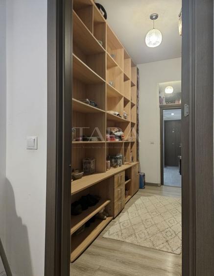 Apartament cu 3 camere, balcon și 2 lifturi, zona Corneliu Coposu.