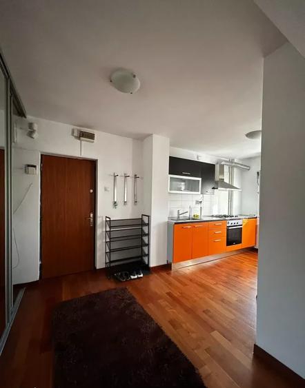 Piața Muncii - Metrou 2 Min - 2 Camere - Etaj 3 - Disponibilitate Imediată