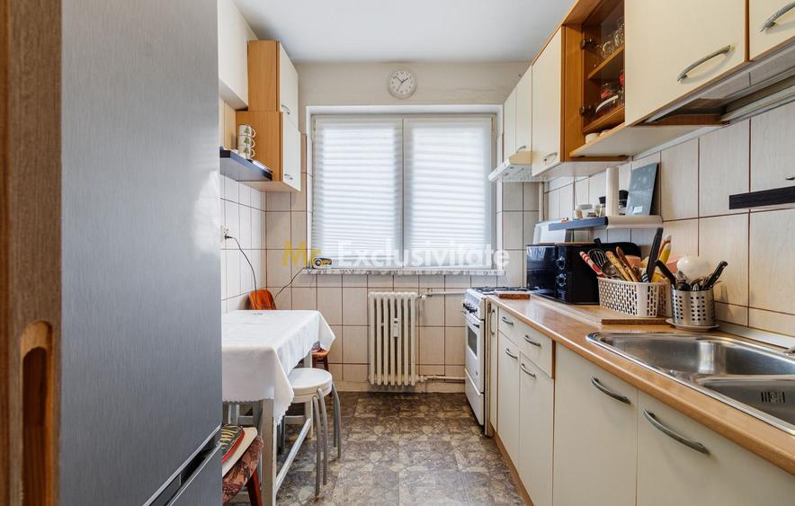 Apartament 3 camere - Postavarul