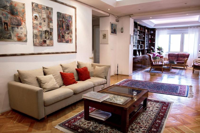 APARTAMENT PREMIUM DE INCHIRIAT | PUTUL DE PIATRA – PIATA VICTORIEI