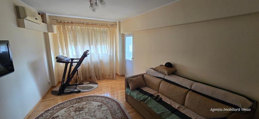Apartament 4 camere 2 bai 2 balcoane zona Select