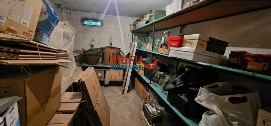 Apartament 4 camere de vanzare zona Centru