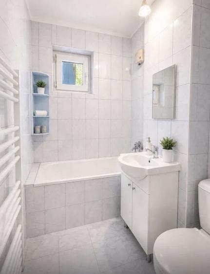 AP. 3 CAMERE- COMPLEX DOMINO, BLOC REABILITAT, BUCATARIE INCHISA