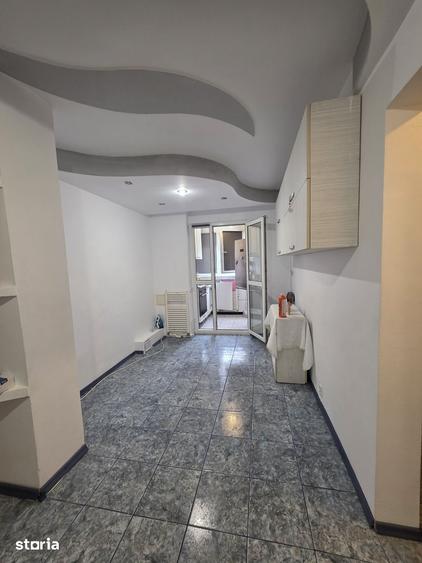 Inchiriere apartament 3 camere zona Fizicienilor