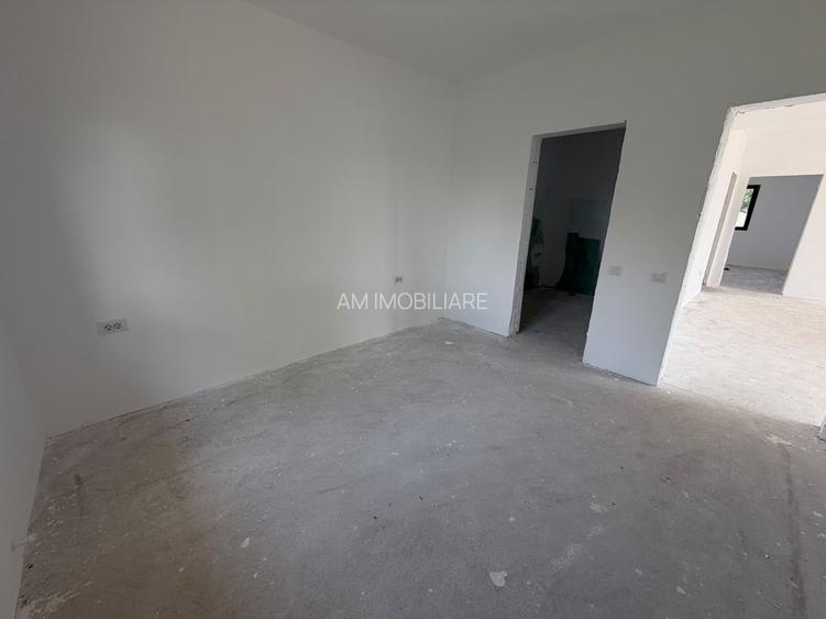 CASA INDIVIDUALA- 4 CAMERE, TOATE UTILITATILE, TEREN 380 MP, COMIS 0% - 8