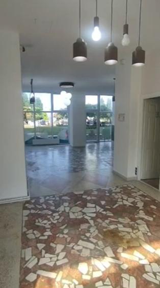 Far - bd. 1 Mai, spatiu comercial 83 mp.