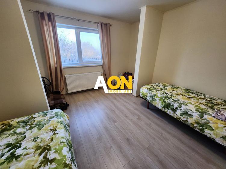 De vanzare casa 6 camere 8142 mp teren in Oarda de Sus