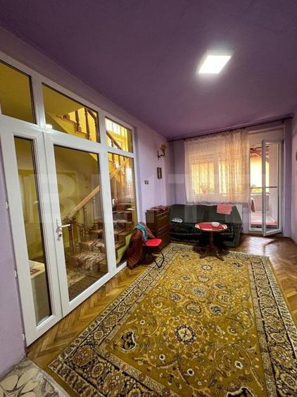 Casa 274 mp, teren 443 mp, zona centru LIVADA, pretabila si ptr uz comercial