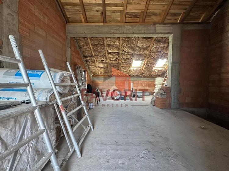 Duplex in Sanandrei | 5 camere | Toate utilitatile | Asfalt