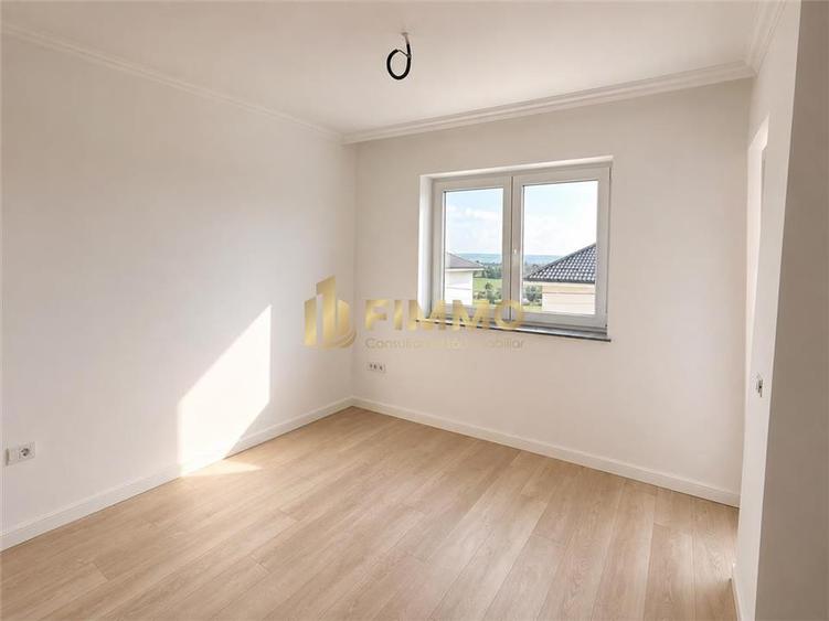 Duplex Ipotesti | 180 mp | Clinica Hereditas | ID:1857