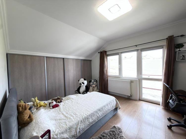 Casa individuala finisata cu 5 camere, Garaj, Sarmas, 0% Comision