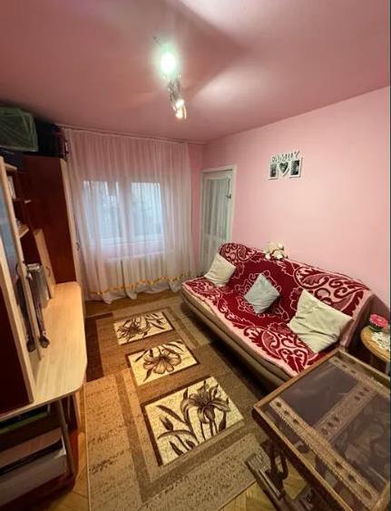 4 camere Bucovina etaj 2 decomandat