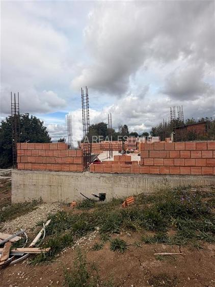 Casa la rosu, plan parter, 97mp utili, 3 dormitoare, 2 bai, central Bod, Brasov - 11