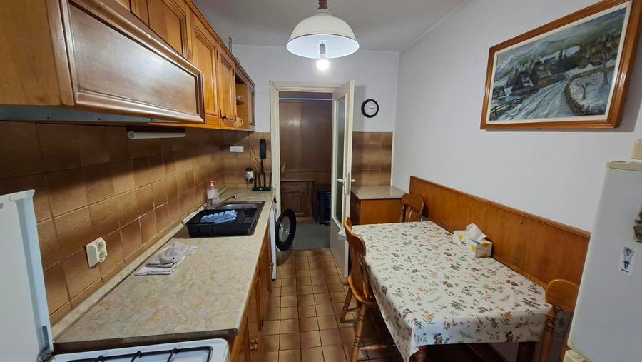 De inchiriat apartament 3 camere, Tg. Mures, Cornisa (UMF)