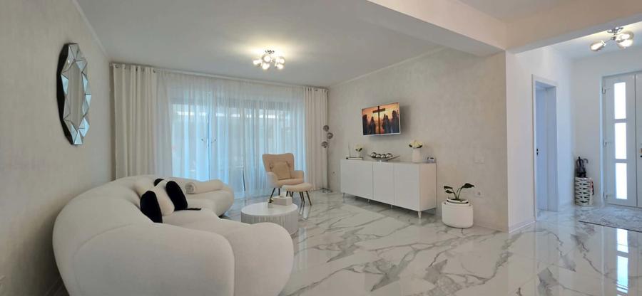 Casă nouă de vânzare pe nivel, Sântandrei, zona Mega Image