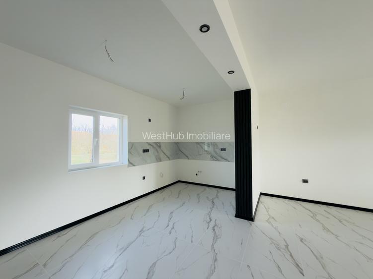 Duplex despartit prin camera tehnica, 3 camere - Beregsau Mare - 4