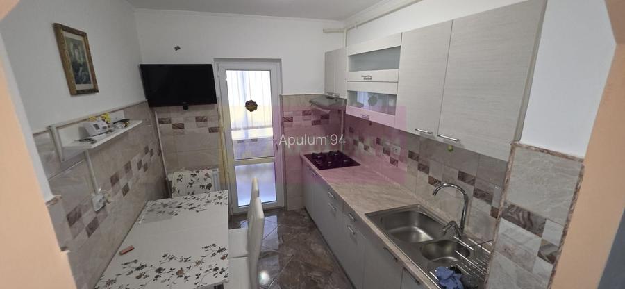 Apartamnet cu 3 camere de vanzare in Campina, Central - 9