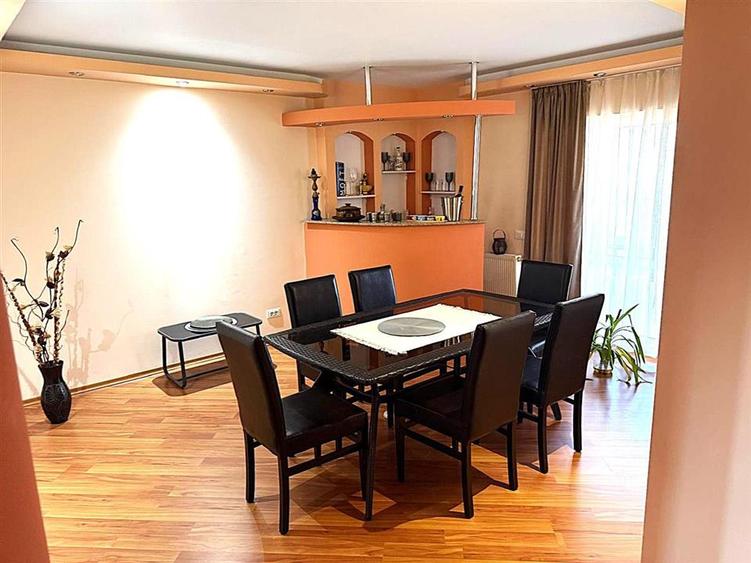 Vila individuala 6 camere, teren 2500 mp