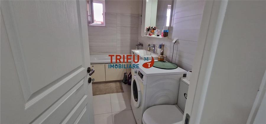 Apartament cu scara interioara 3 camere de vanzare zona Centru